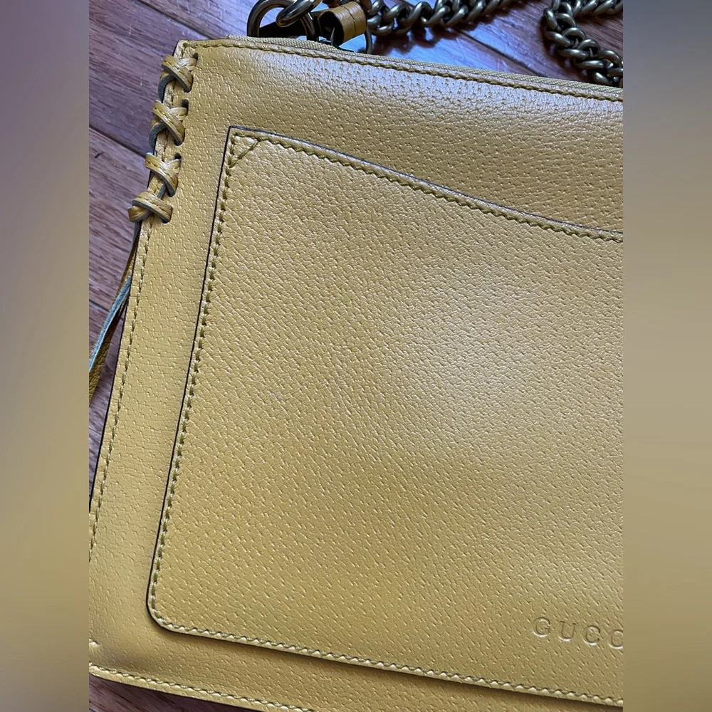 Gucci Animalier Yellow Shoulder Bag - Picture 9 of 15